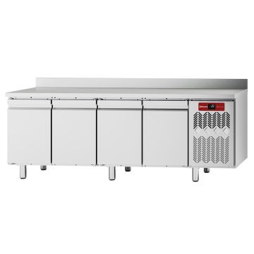 Kühltisch "Wand", belüftet, 4 Türen GN 1/1, 550 Liter (2247x680x900mm)