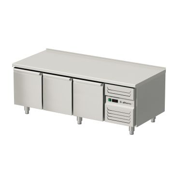 Unterbaukühltisch, 3-türig, GN 1/1, 1600x700x600 mm (BxTxH)